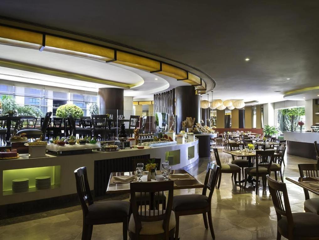 فندق ماركو بولو دافاو Davao City المظهر الخارجي الصورة The restaurant
