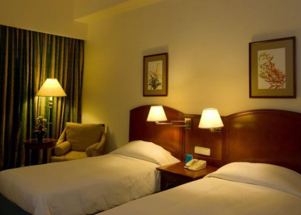 فندق ماركو بولو دافاو Davao City المظهر الخارجي الصورة A room at the hotel