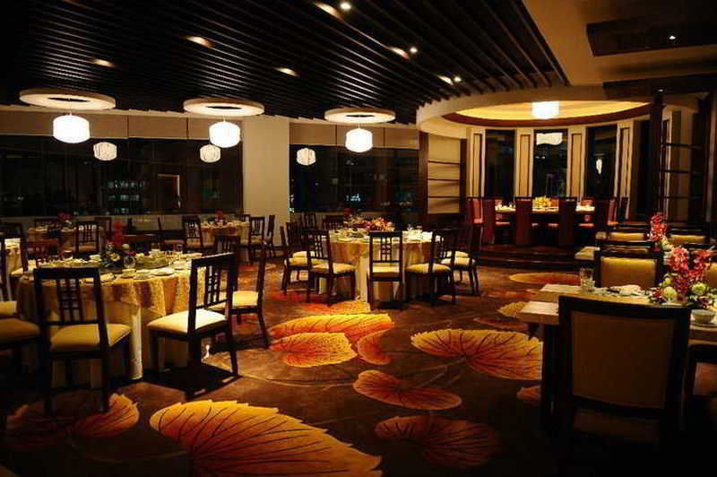 فندق ماركو بولو دافاو Davao City المظهر الخارجي الصورة A restaurant in the hotel