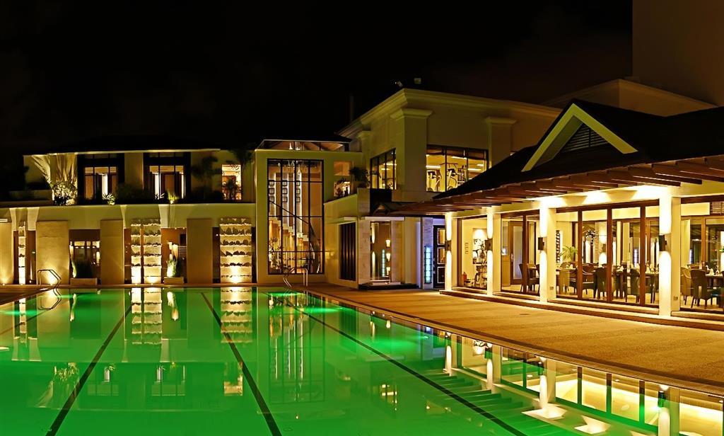 فندق ماركو بولو دافاو Davao City المظهر الخارجي الصورة The pool at the Royal Villa